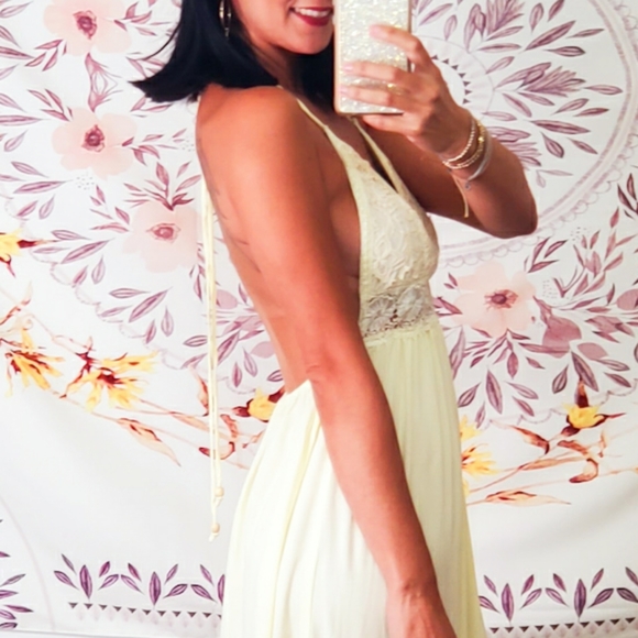 Wildflower Halter Maxi Dress- Cream - Picture 3 of 8